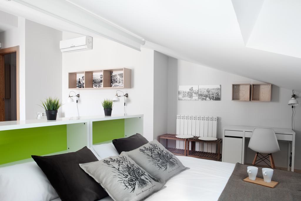 Apartamentos Turisticos Beethoven Haro Bilik gambar